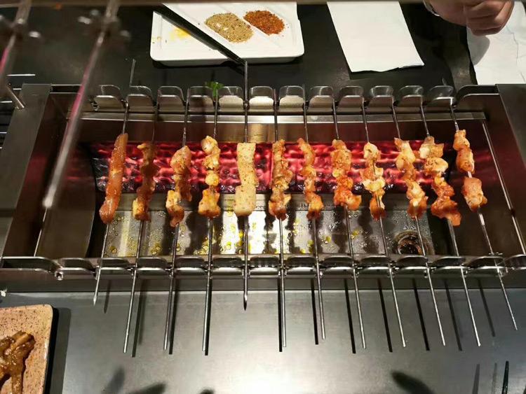 自動烤串機/自動烤串機工作原理和批發(fā)定做廠家選擇